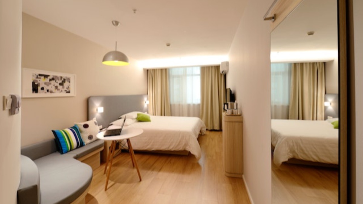 Image for card with title Newly renovated suites